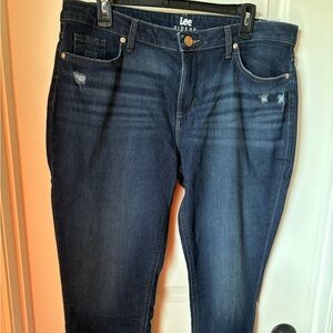 Women’s cropped jeans